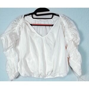 ASTR The Label Sz XS White Blouse Ruched Puff Sleeve Womens Renaissance Cropped